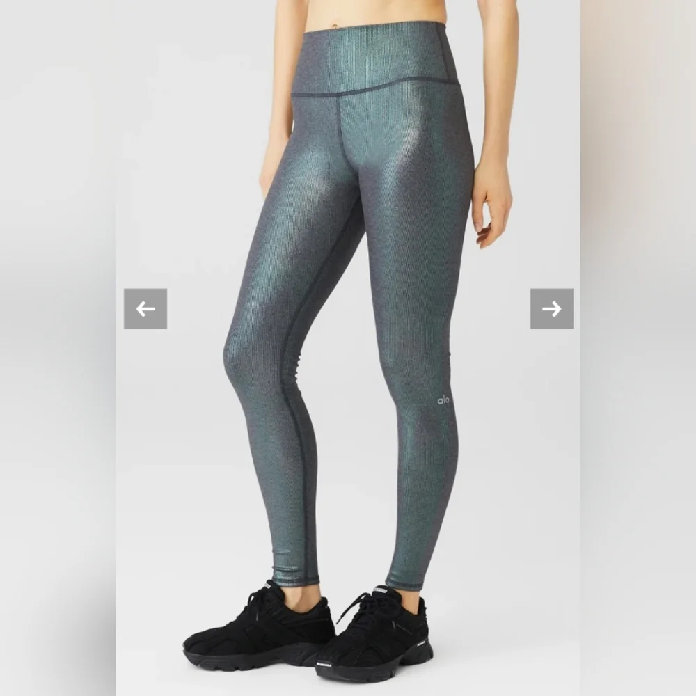 ALO Yoga Soft Ribbed Leggings
